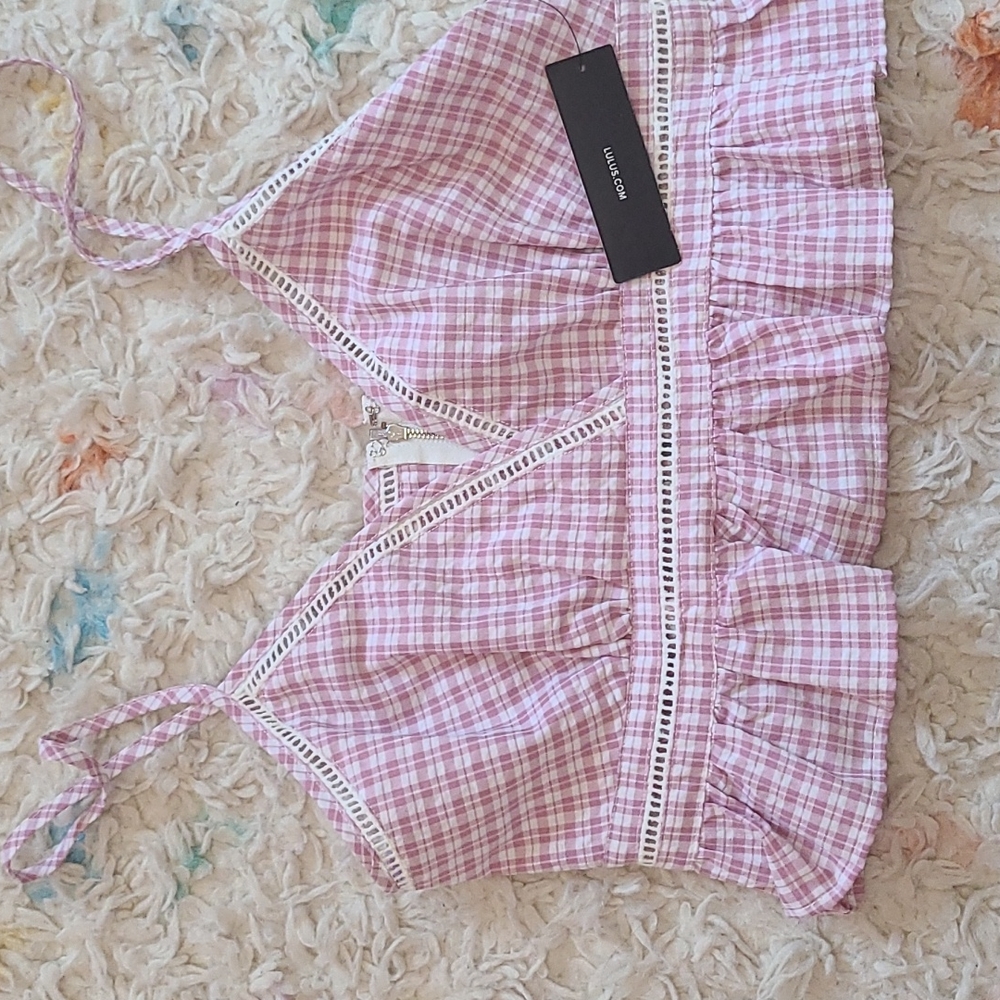 Lulu's checkered crop top L lavender and white